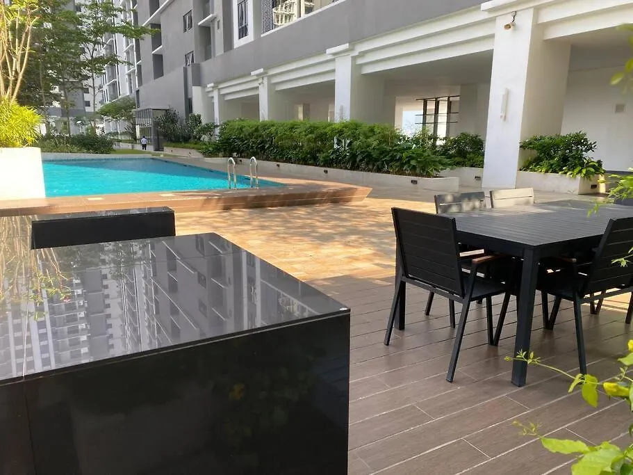 Cozy Family Suite Kepong Desapark Montkiara Publika Mitec Kuala Lumpur Apartment
