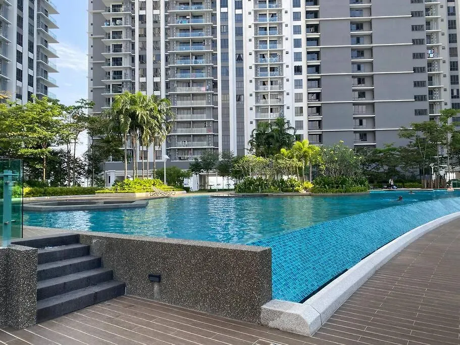 Cozy Family Suite Kepong Desapark Montkiara Publika Mitec Kuala Lumpur 0*,  Malaysia