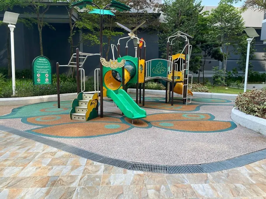 Cozy Family Suite Kepong Desapark Montkiara Publika Mitec Kuala Lumpur Apartment