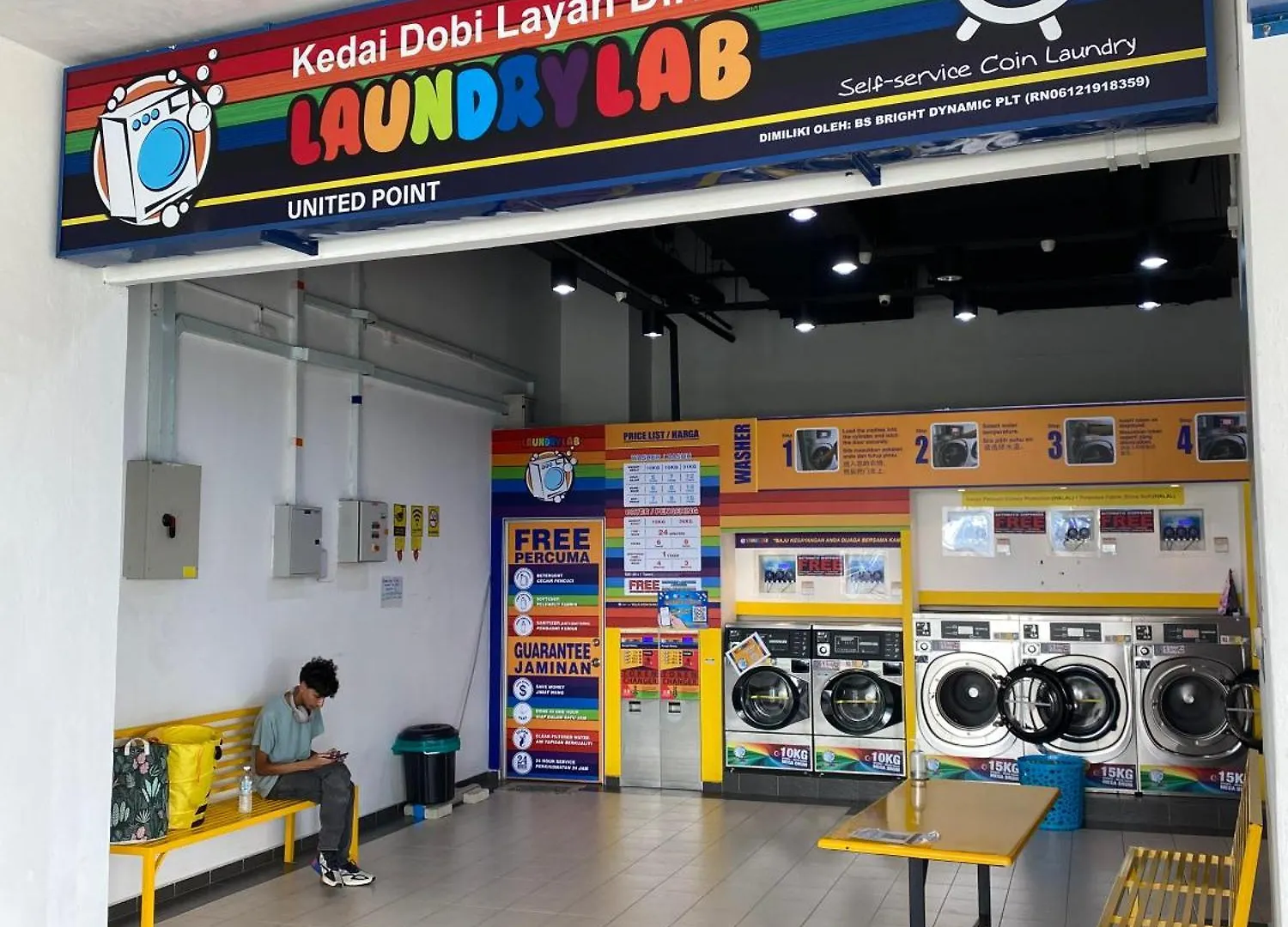 Cozy Family Suite Kepong Desapark Montkiara Publika Mitec Kuala Lumpur Apartment